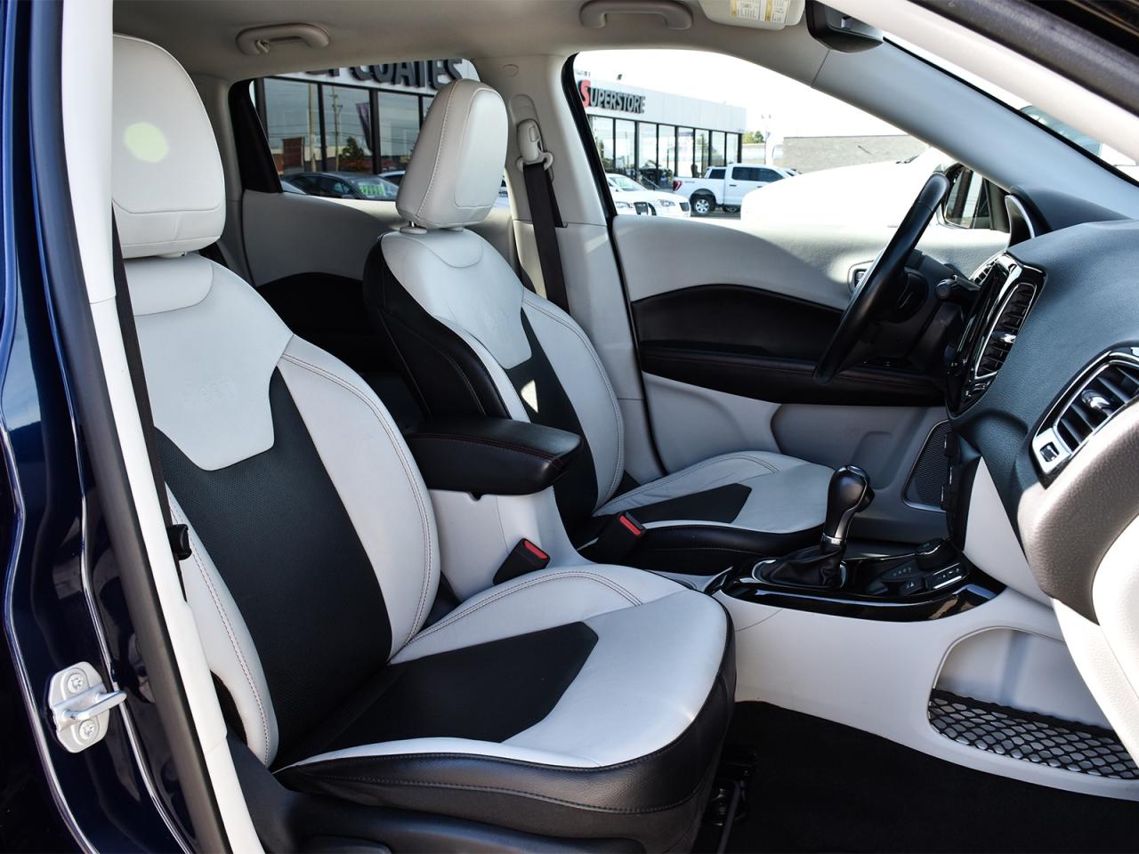 2021 Jeep Compass Limited 4x4 ~Heated Leather ~Bluetooth ~Camera Photo