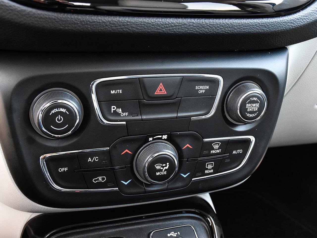 2021 Jeep Compass Limited 4x4 ~Heated Leather ~Bluetooth ~Camera Photo