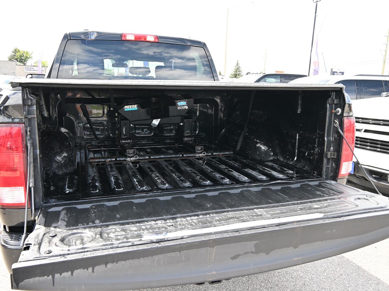 2018 RAM 1500 Express Crew Cab 4x4 ~HEMI ~Camera ~Bluetooth ~20s Photo