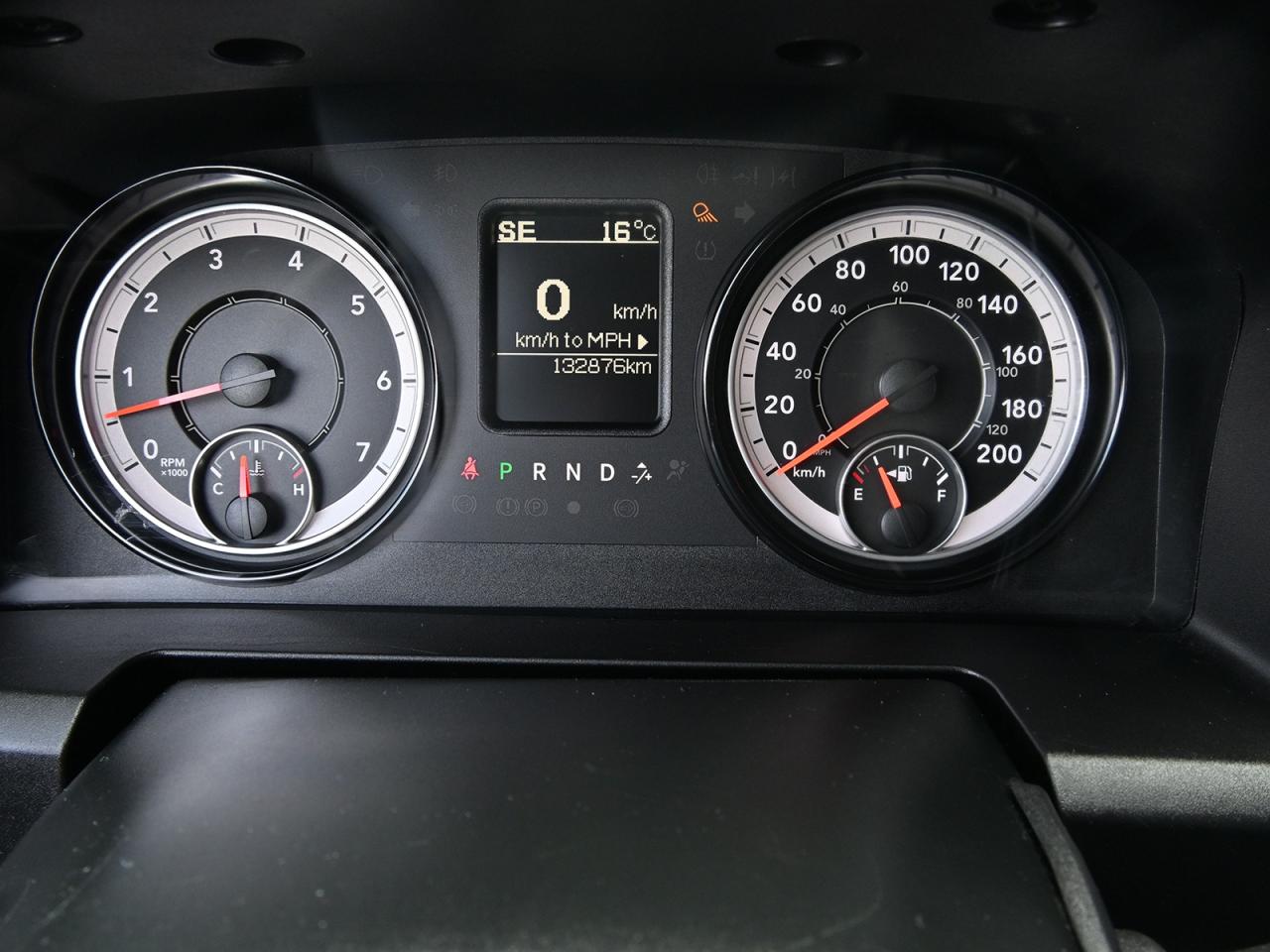 2018 RAM 1500 Express Crew Cab 4x4 ~HEMI ~Camera ~Bluetooth ~20s Photo