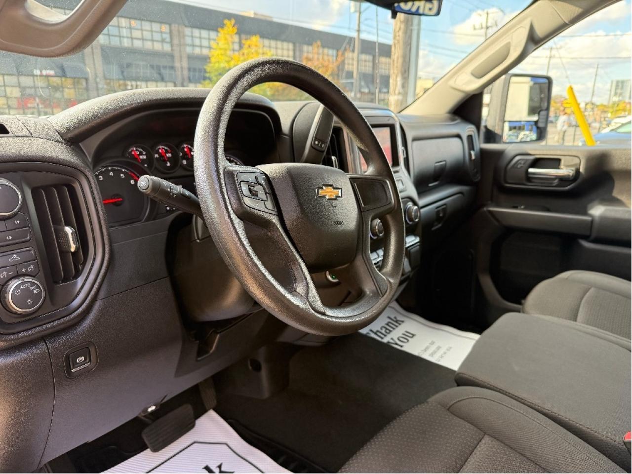 2024 Chevrolet SILVERADO 2500HD LongBox CrewCab Warranty LowKM CleanCarfax Photo