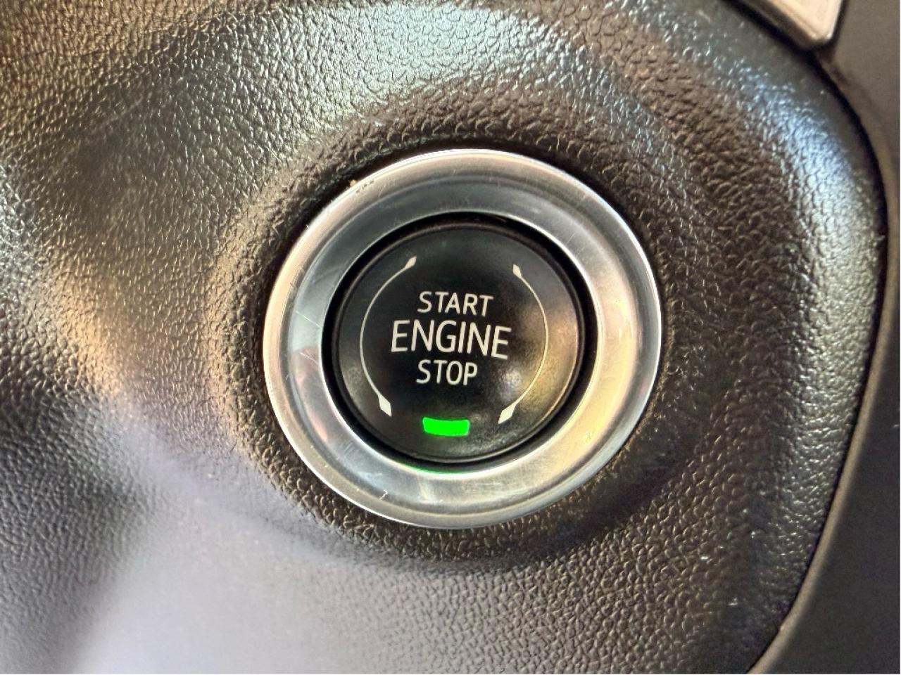 2024 Chevrolet SILVERADO 2500HD LongBox CrewCab Warranty LowKM CleanCarfax Photo