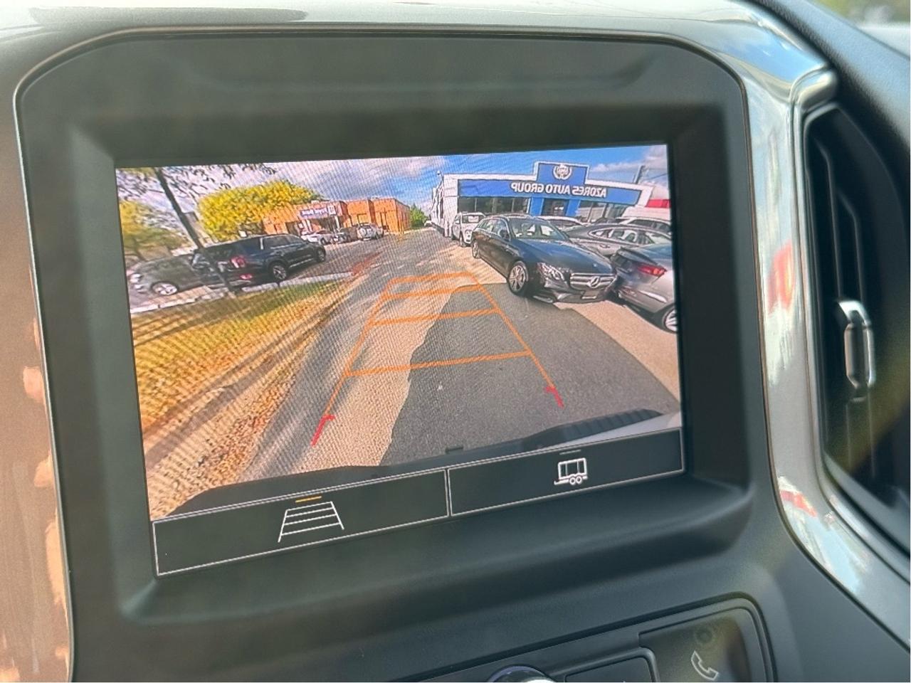 2024 Chevrolet SILVERADO 2500HD LongBox CrewCab Warranty LowKM CleanCarfax Photo