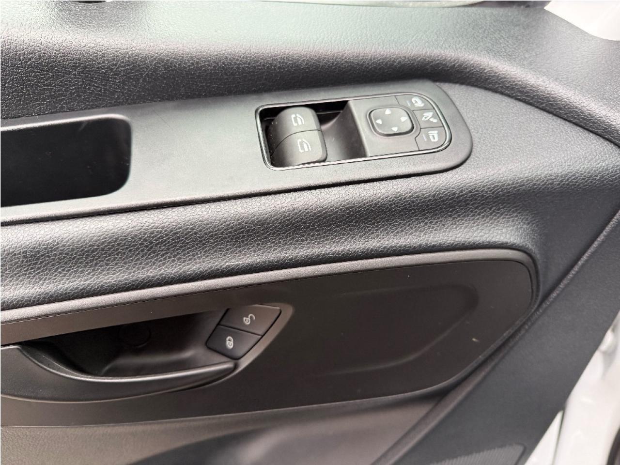 2021 Mercedes-Benz Sprinter 3500 3500 170ExtraLong 3Seats Warranty Certified LowKMs Photo