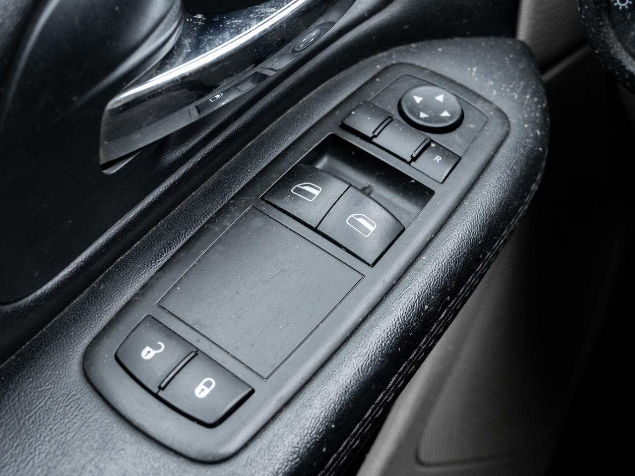 2014 Dodge Grand Caravan Wgn SE Photo
