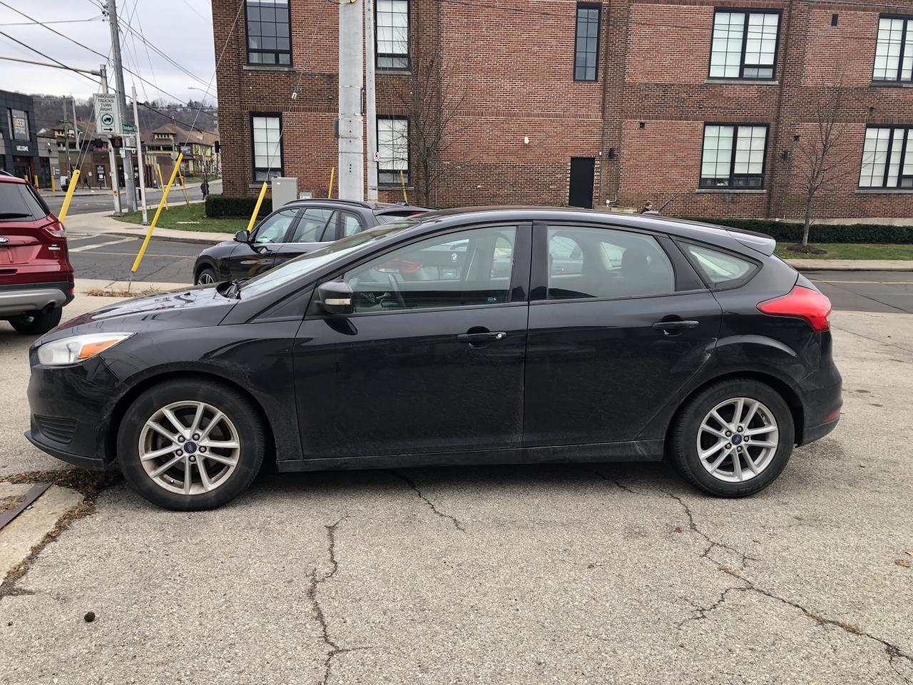 2017 Ford Focus 5DR HB SE Photo