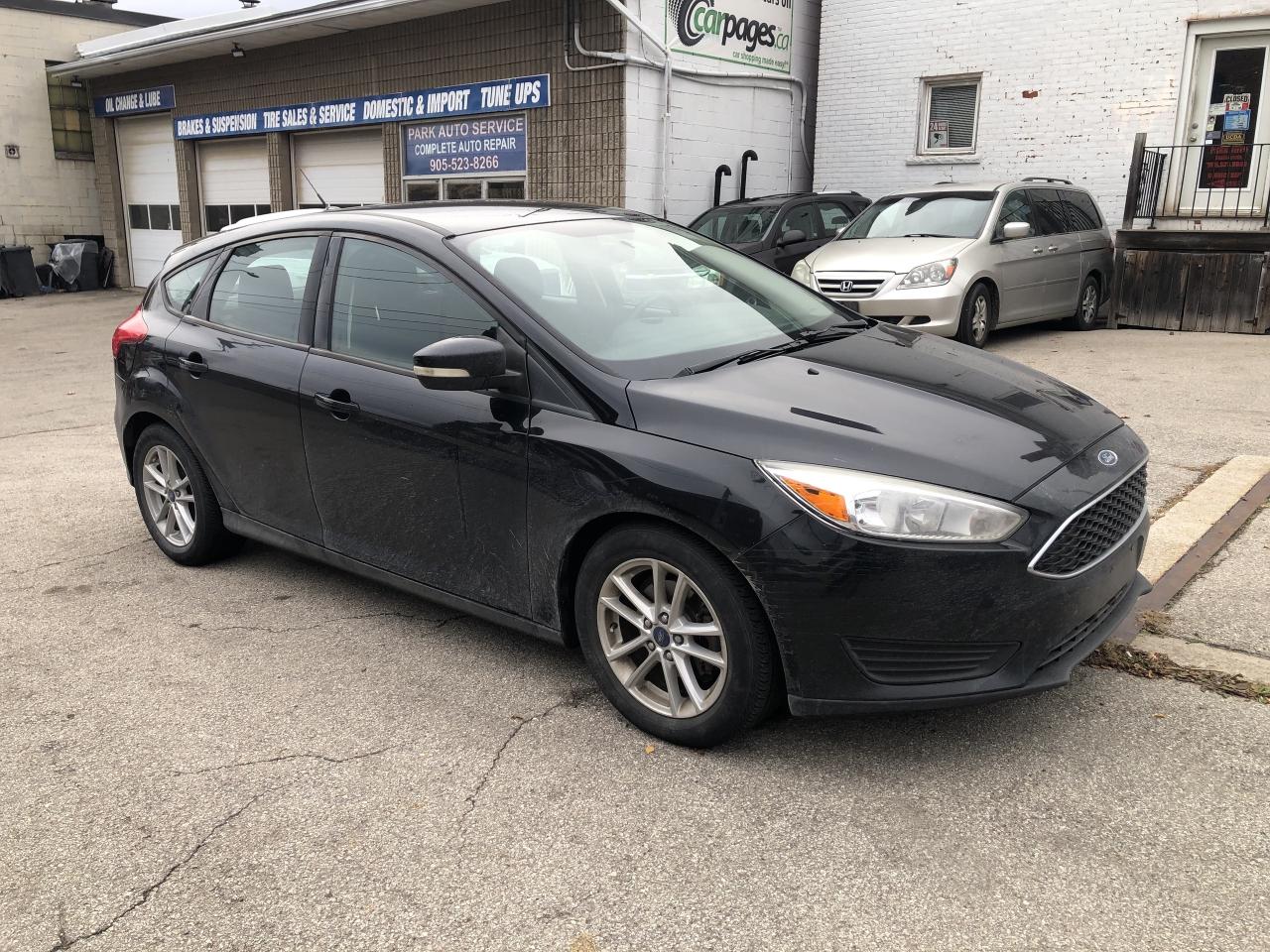 2017 Ford Focus 5DR HB SE Photo