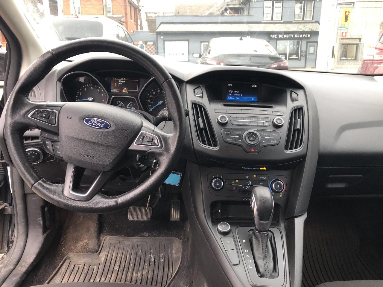 2017 Ford Focus 5DR HB SE Photo