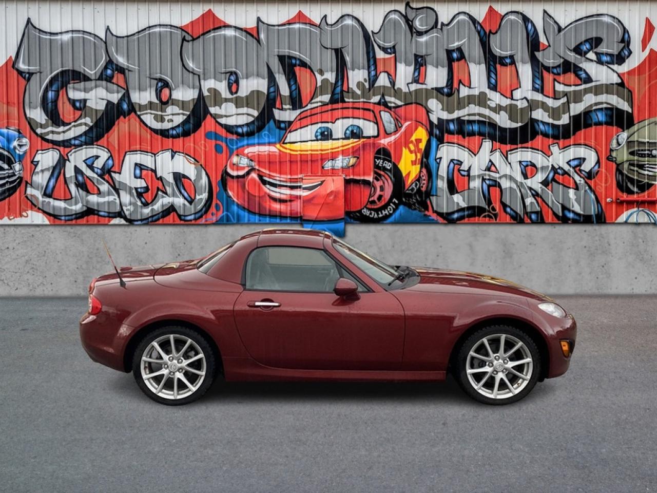 2011 Mazda MX-5 6 SPEED MANUAL, CONVERTIBLE, HEATED LEATHER! Photo