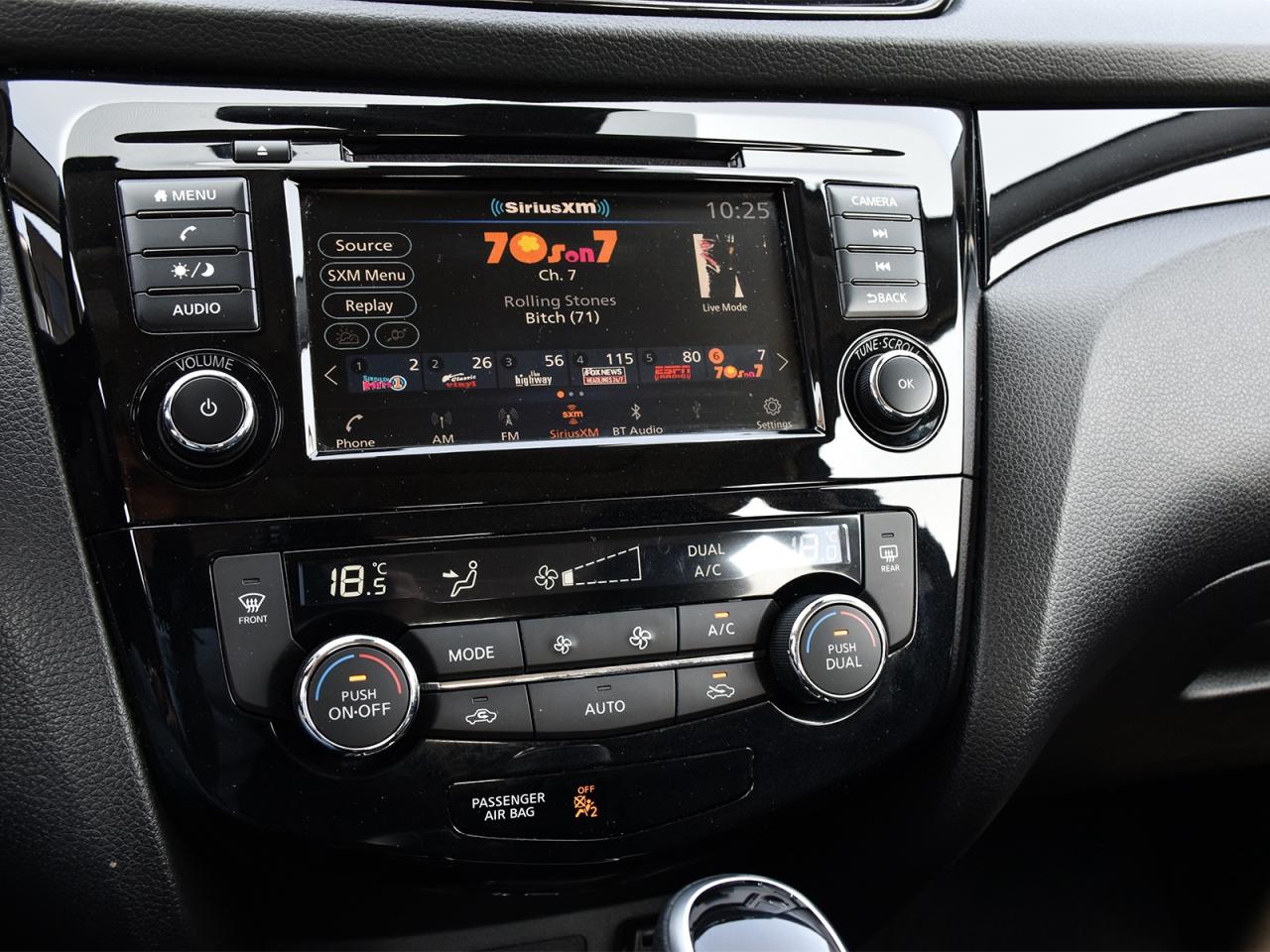 2023 Nissan Qashqai SV AWD ~Heated Seats ~Power Sunroof ~Alloys ~Cam Photo