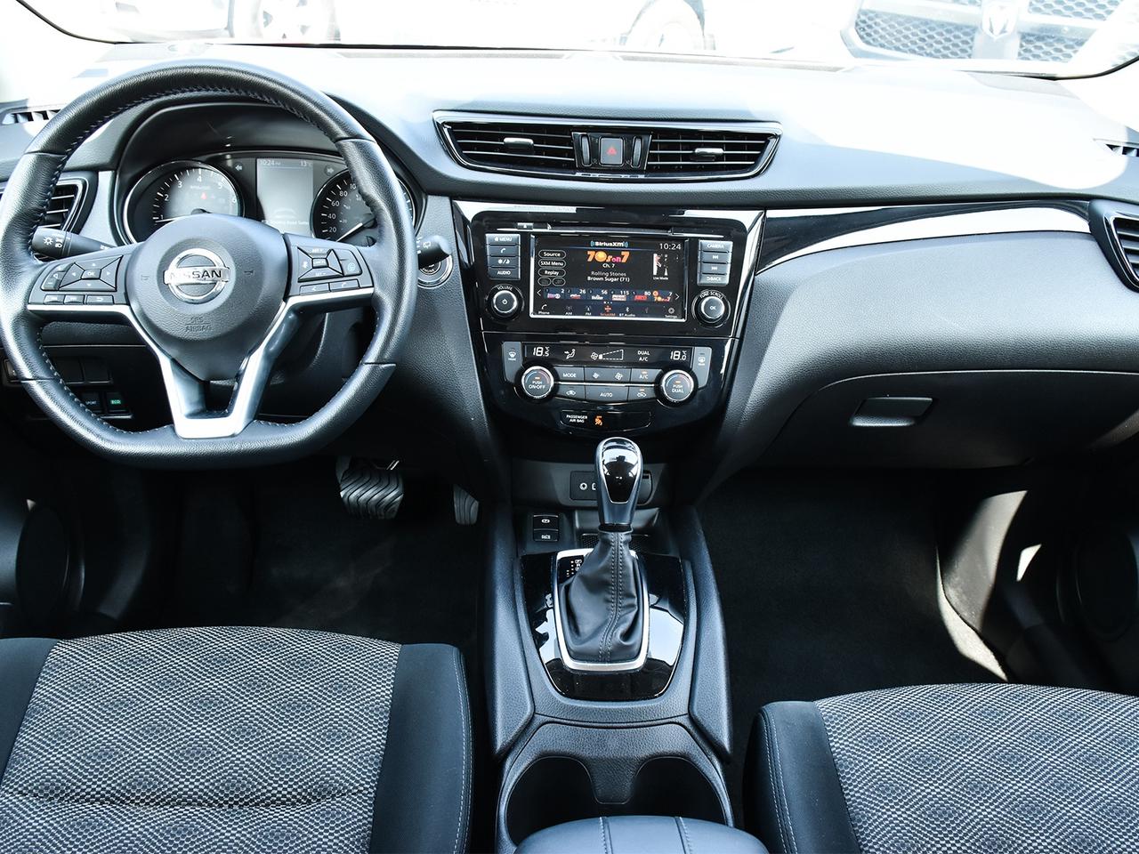 2023 Nissan Qashqai SV AWD ~Heated Seats ~Power Sunroof ~Alloys ~Cam Photo