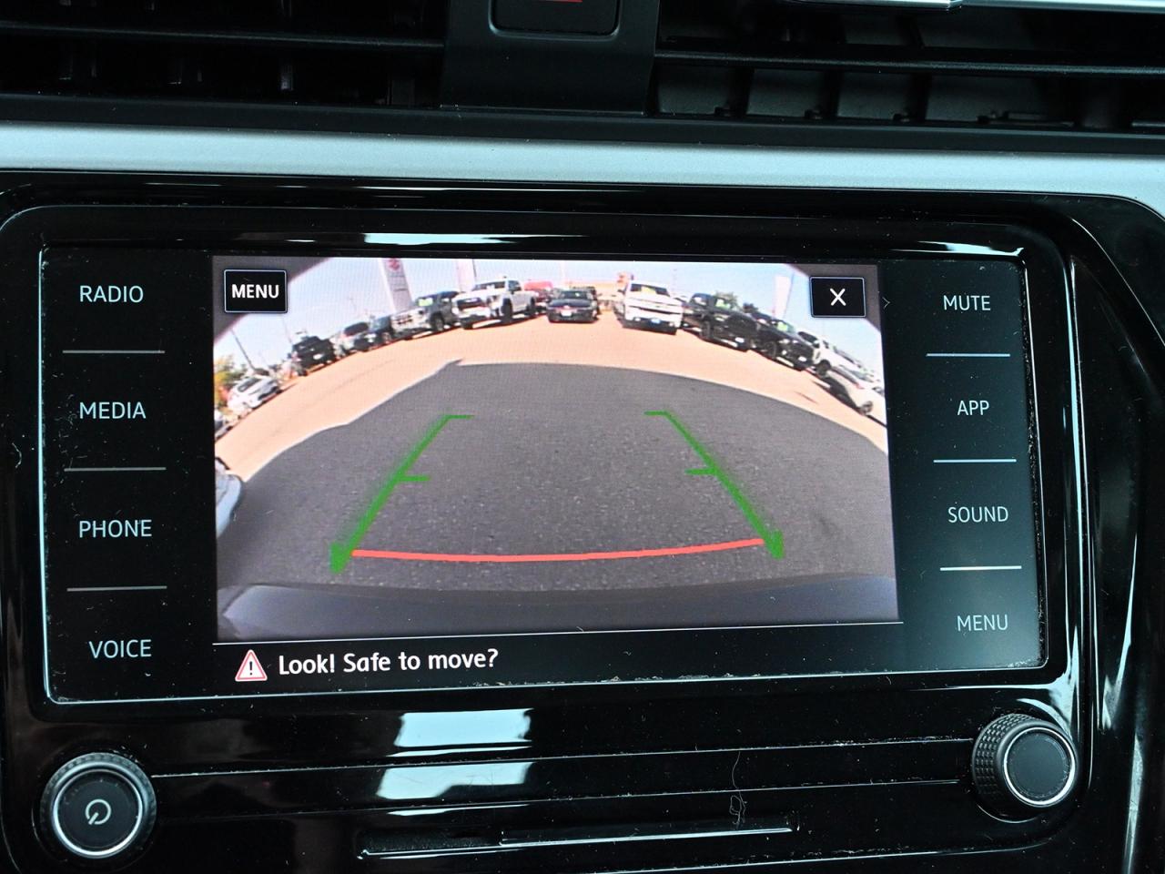 2020 Volkswagen Passat Comfortline Auto ~Bluetooth ~Backup Cam Photo