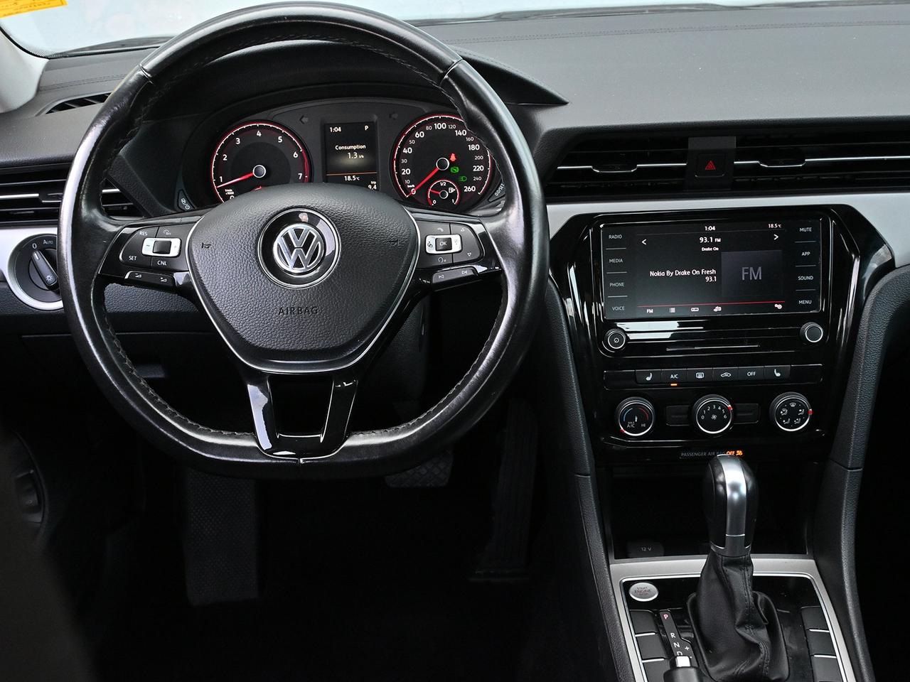 2020 Volkswagen Passat Comfortline Auto ~Bluetooth ~Backup Cam Photo