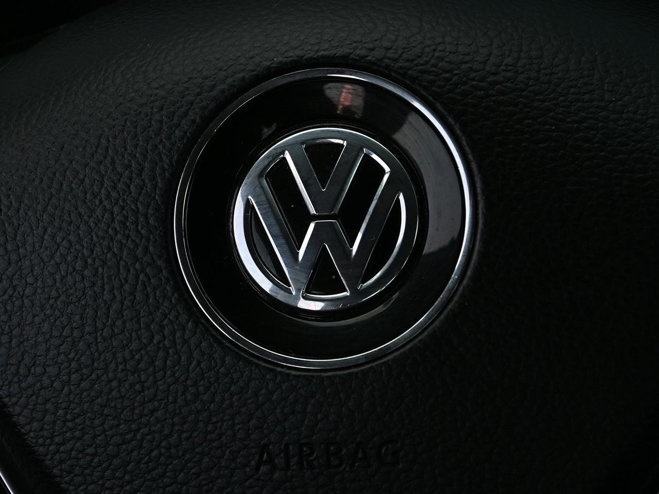 2020 Volkswagen Passat Comfortline Auto ~Bluetooth ~Backup Cam Photo