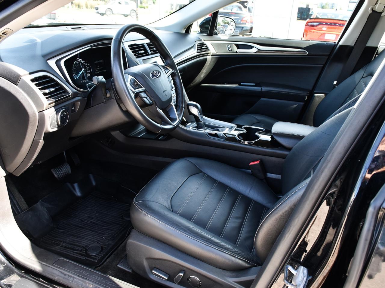 2016 Ford Fusion SE AWD ~Heated Leather ~Bluetooth ~Camera ~Sunroof Photo