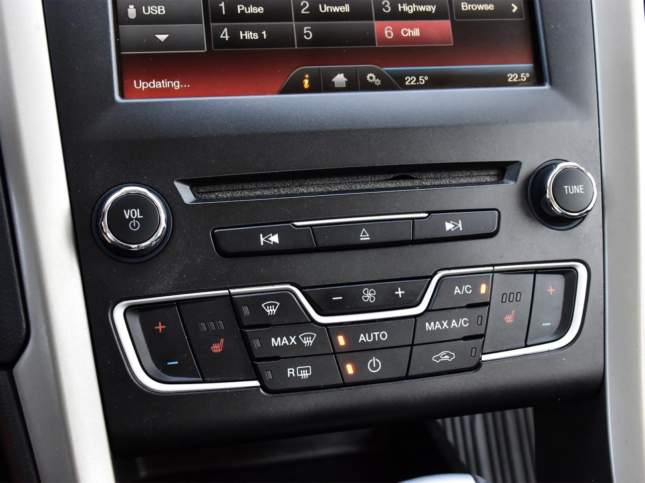 2016 Ford Fusion SE AWD ~Heated Leather ~Bluetooth ~Camera ~Sunroof Photo