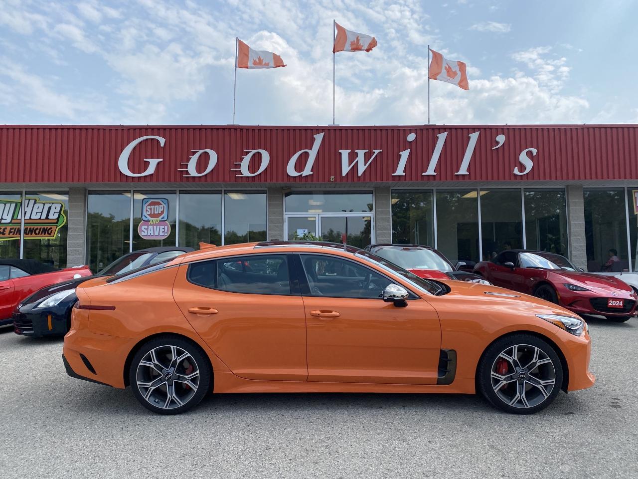 2021 Kia Stinger GT, SUNROOF, HEATED/ COOLED LEATHER, BACK UP CAM! Photo