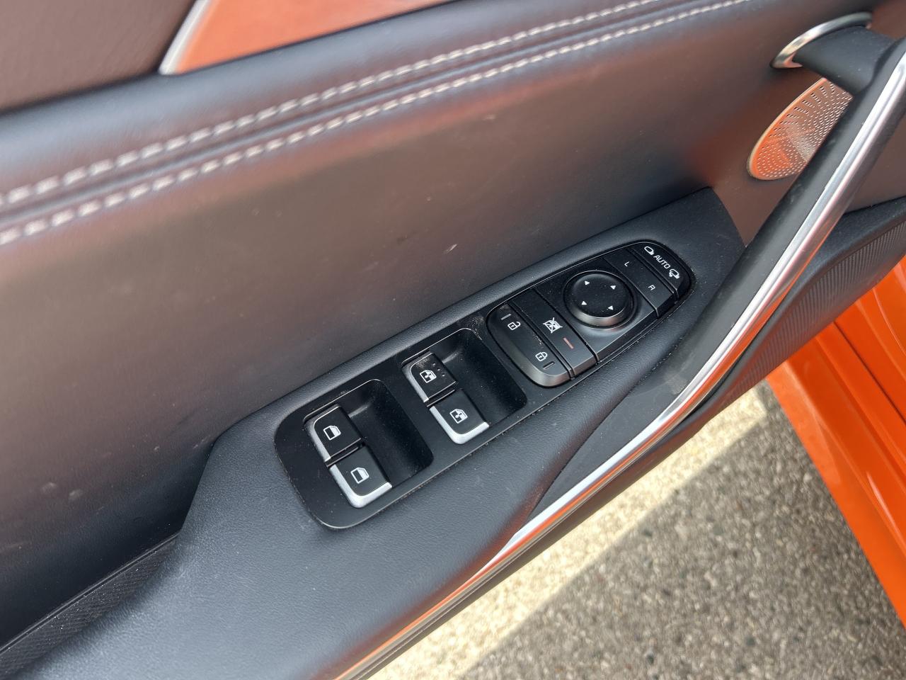 2021 Kia Stinger GT, SUNROOF, HEATED/ COOLED LEATHER, BACK UP CAM! Photo
