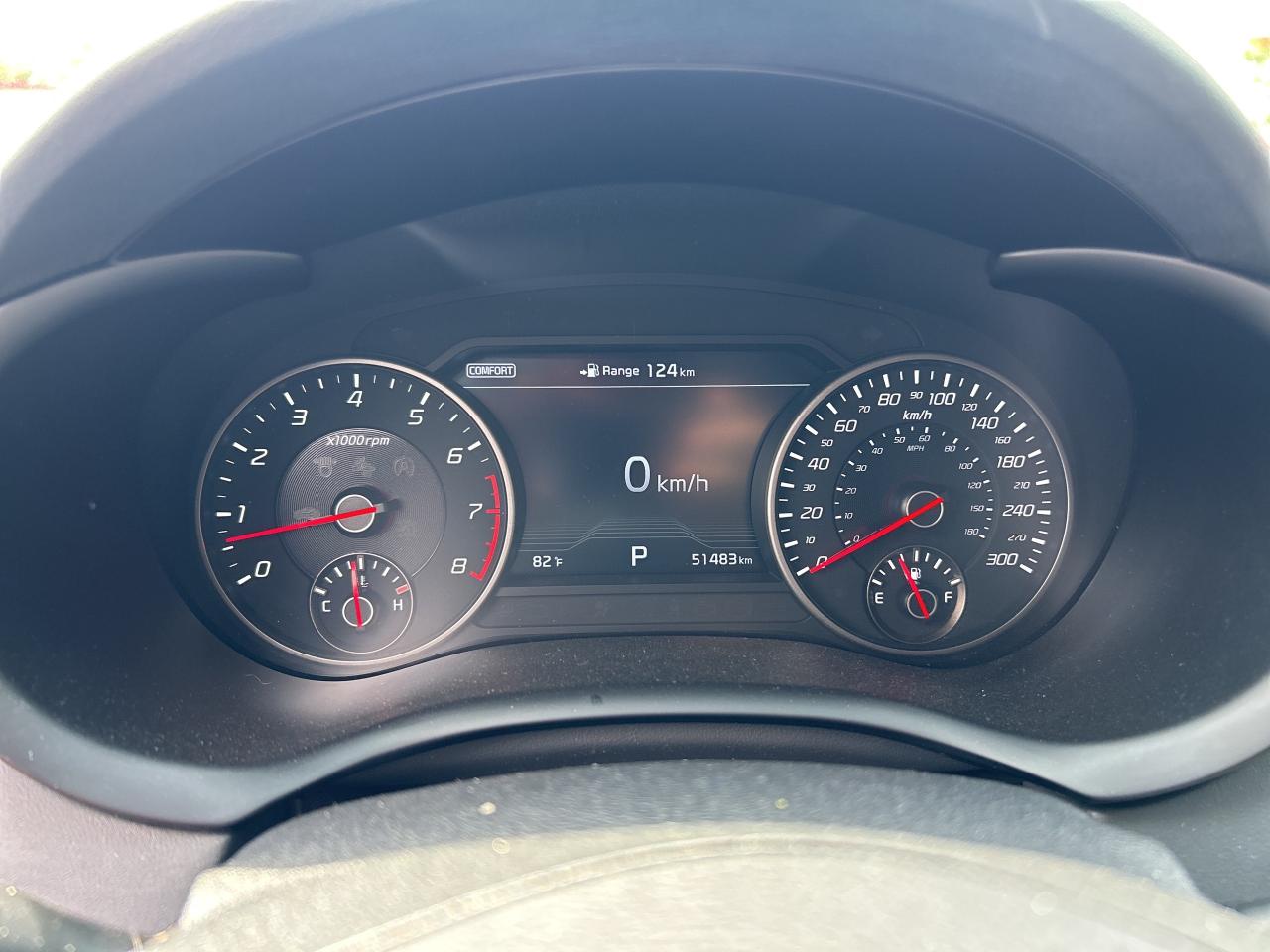 2021 Kia Stinger GT, SUNROOF, HEATED/ COOLED LEATHER, BACK UP CAM! Photo