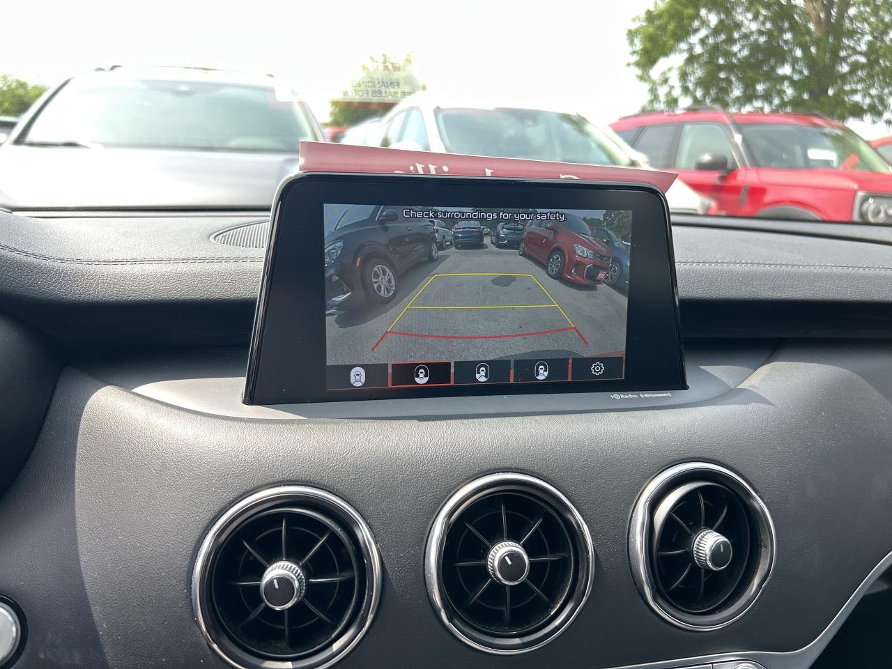 2021 Kia Stinger GT, SUNROOF, HEATED/ COOLED LEATHER, BACK UP CAM! Photo