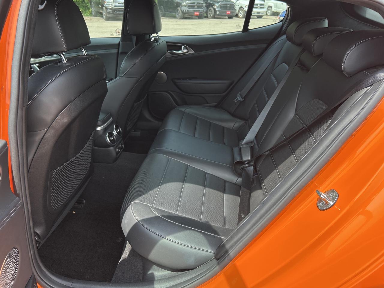 2021 Kia Stinger GT, SUNROOF, HEATED/ COOLED LEATHER, BACK UP CAM! Photo