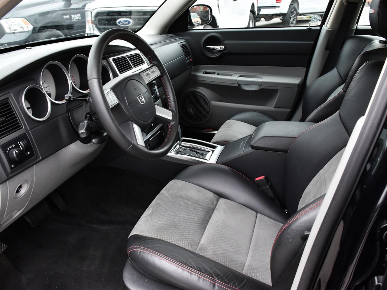 2006 Dodge Charger SRT8 ~6.1L HEMI ~Nav ~Leather ~Roof ~Kicker Audio Photo