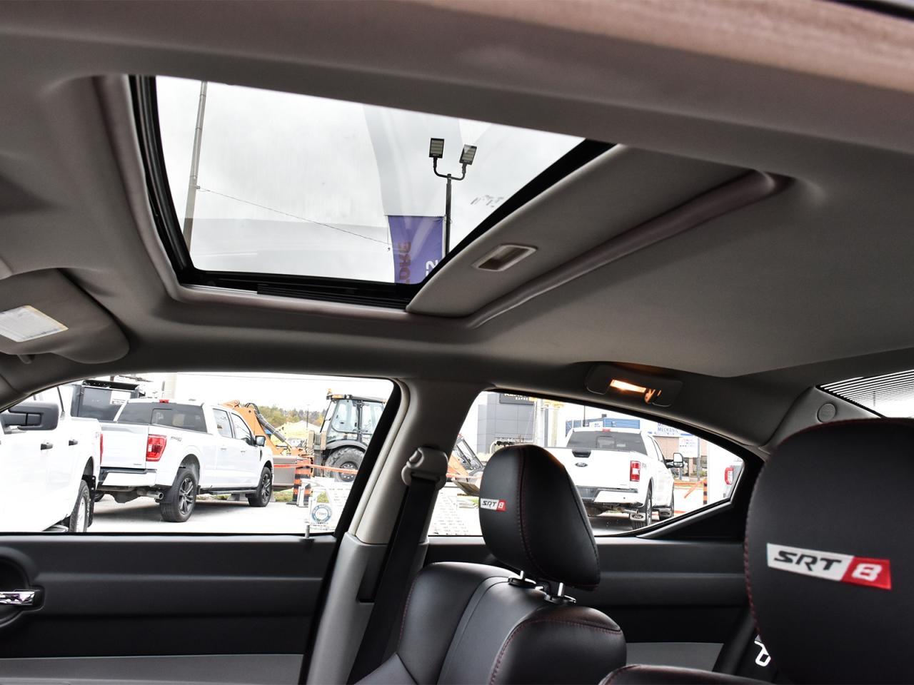 2006 Dodge Charger SRT8 ~6.1L HEMI ~Nav ~Leather ~Roof ~Kicker Audio Photo