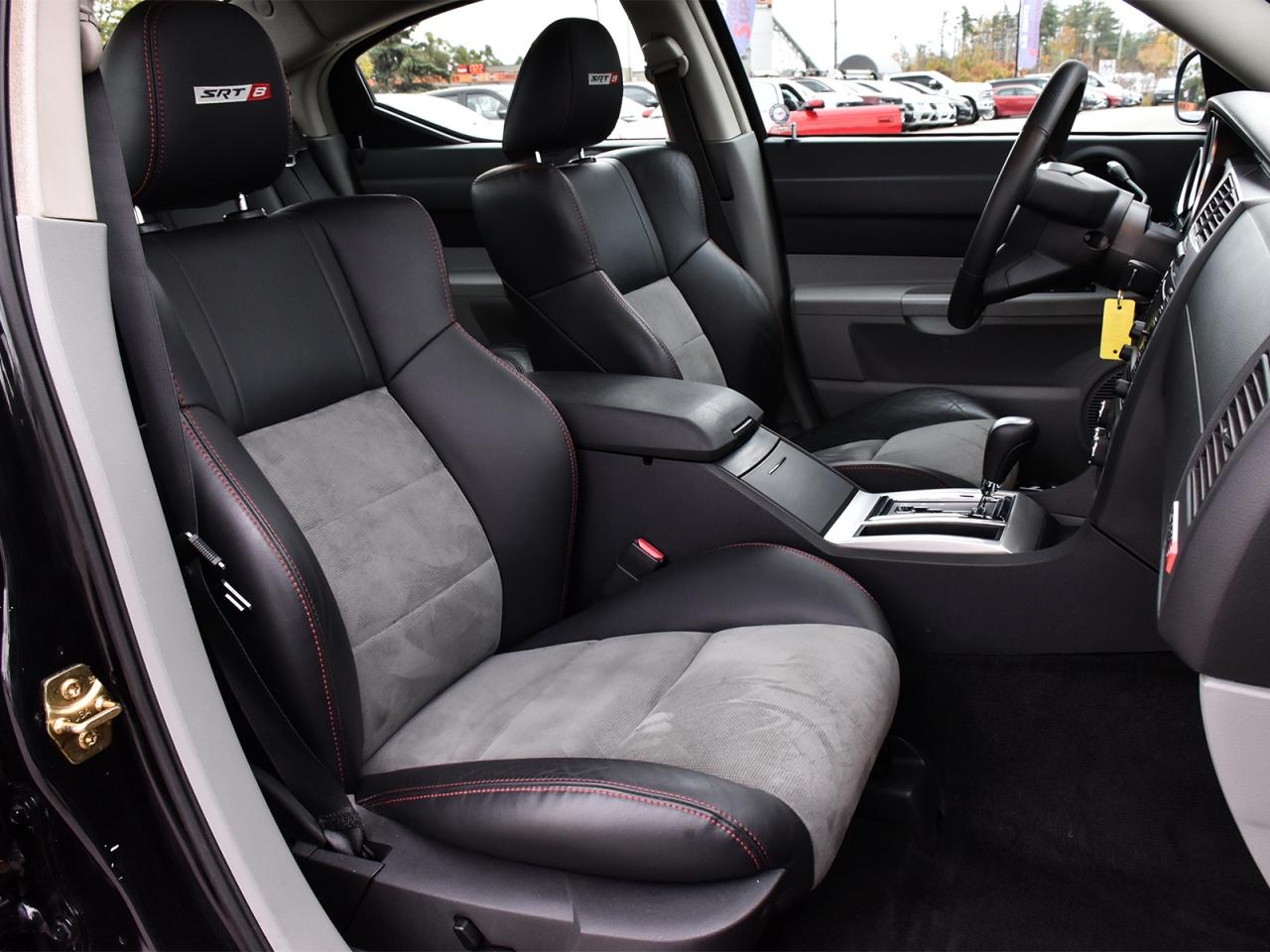 2006 Dodge Charger SRT8 ~6.1L HEMI ~Nav ~Leather ~Roof ~Kicker Audio Photo