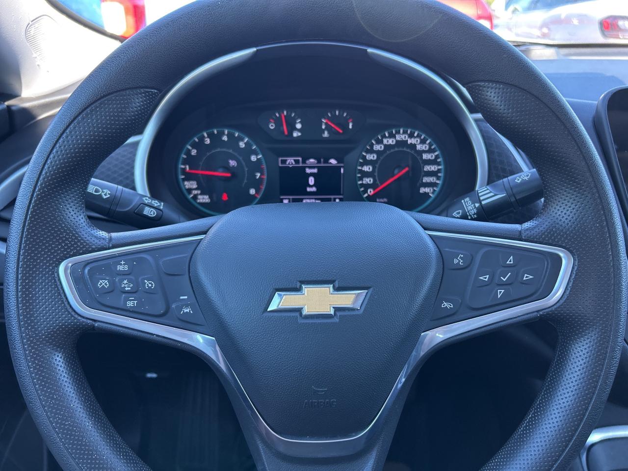 2024 Chevrolet Malibu LT, CLEAN CARFAX, REMOTE START, FACTORY WARRANTY! Photo