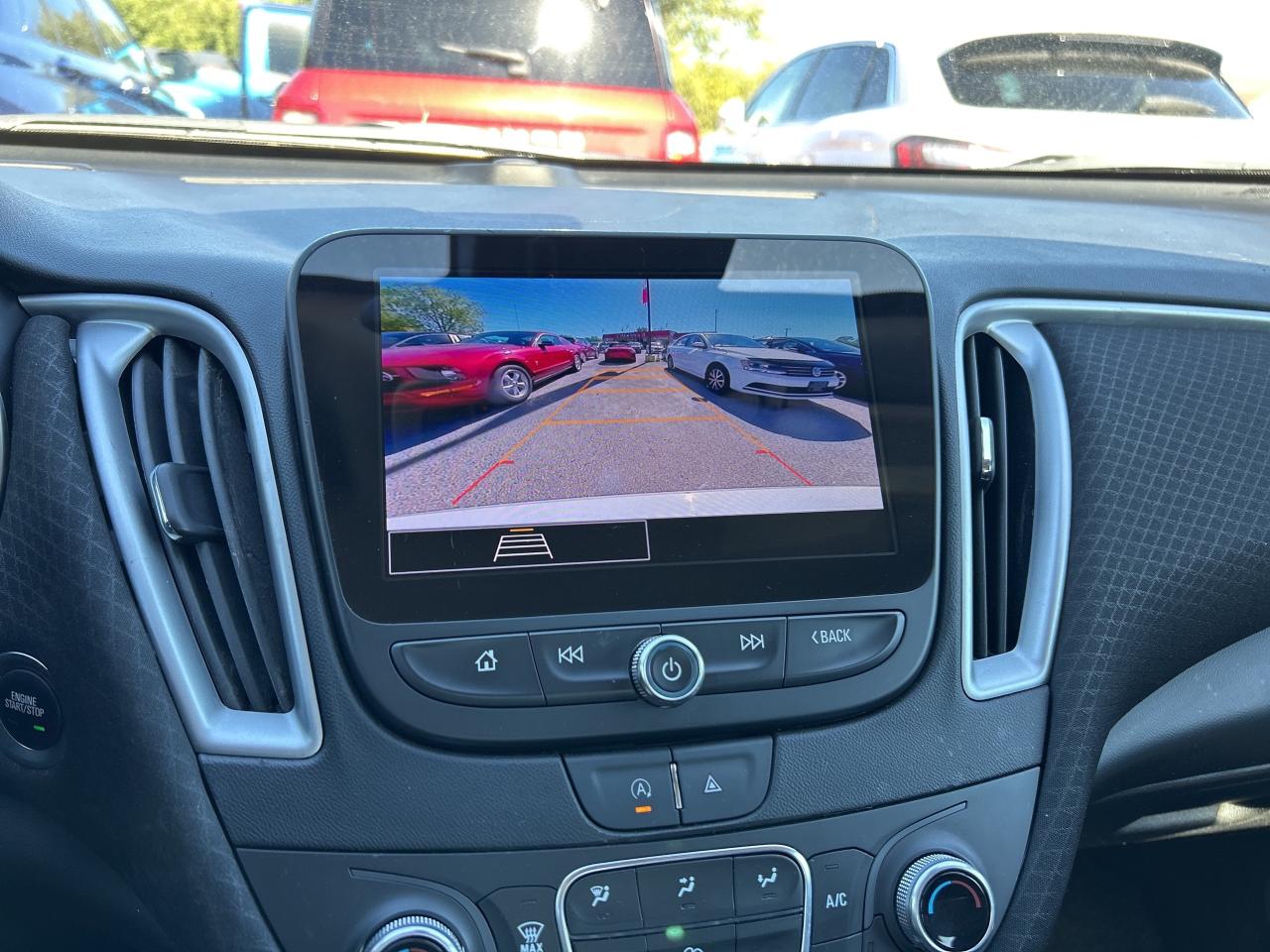 2024 Chevrolet Malibu LT, CLEAN CARFAX, REMOTE START, FACTORY WARRANTY! Photo