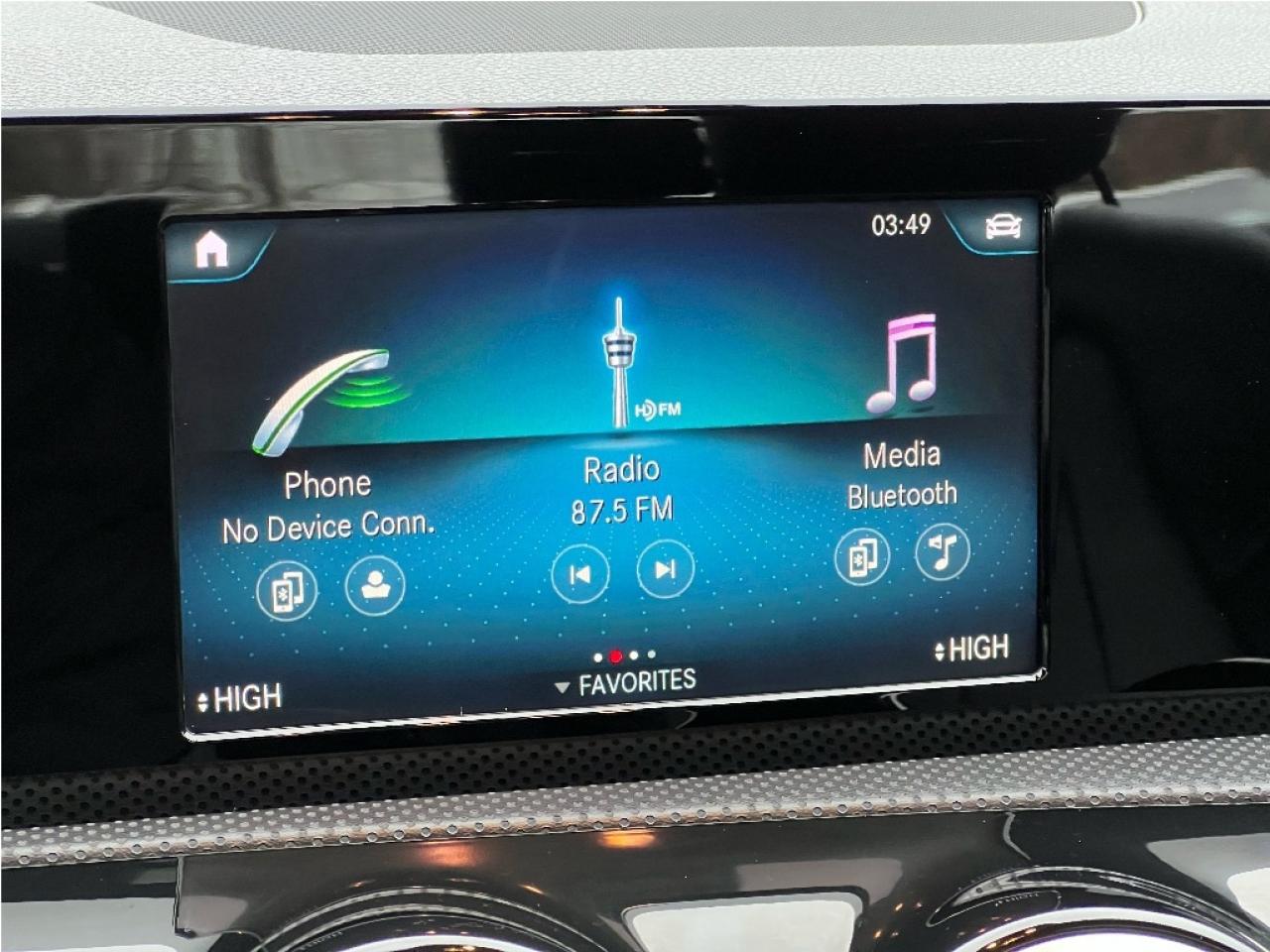 2020 Mercedes-Benz A-Class A 220 4MATIC AWD Loaded Clean Carfax Photo