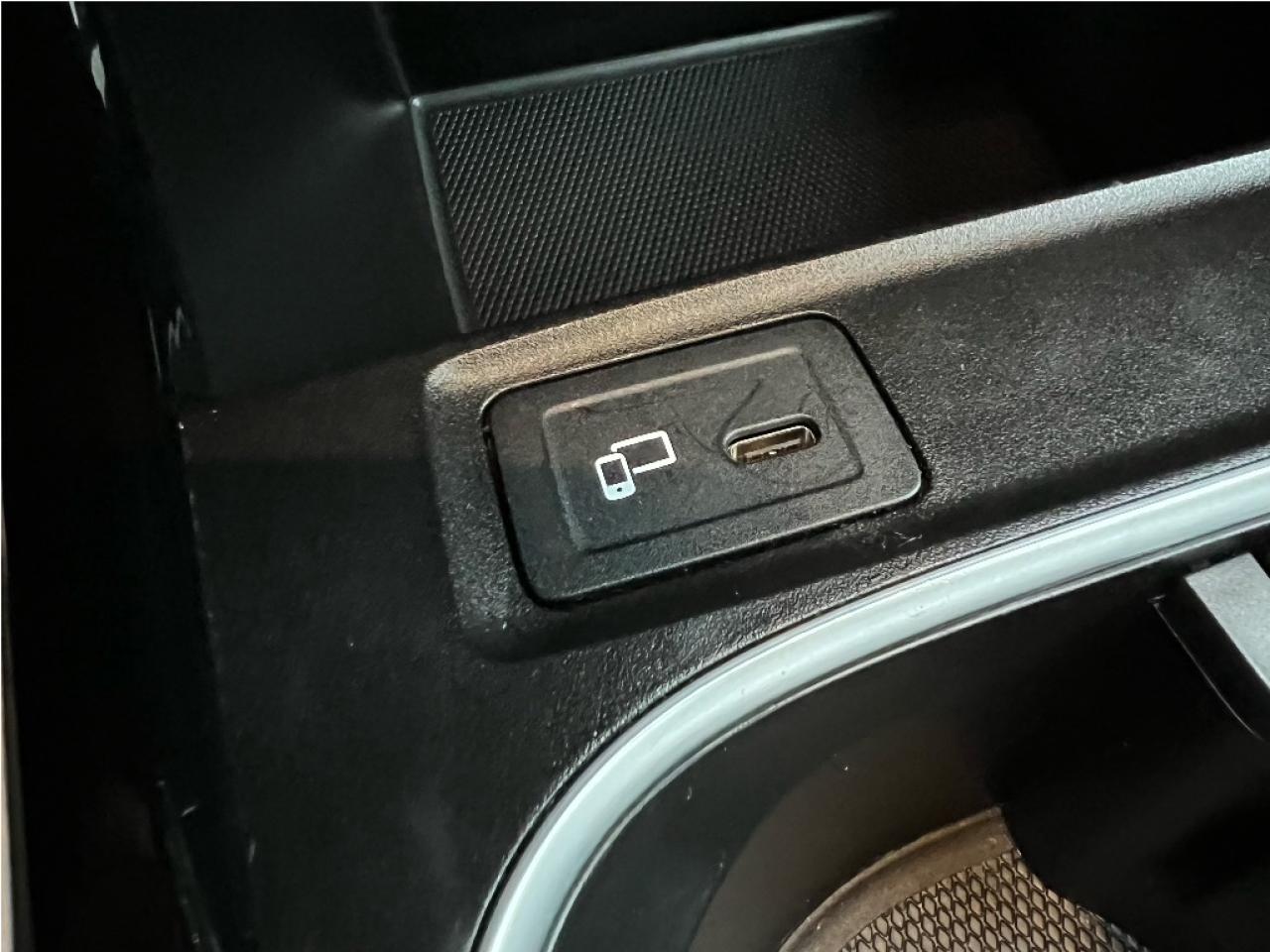 2020 Mercedes-Benz A-Class A 220 4MATIC AWD Loaded Clean Carfax Photo