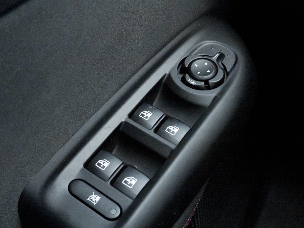 2024 Dodge Hornet R-T PHEV EAWD**BLK TOP & TRACK PACK BUNDLE+++ Photo