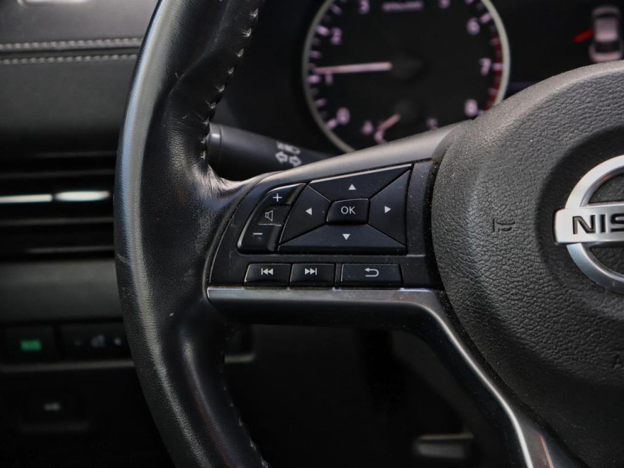 2020 Nissan Sentra SV CVT  APPLE CARPLAY, REMOTE START! Photo