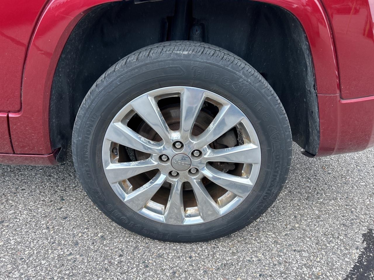 2016 Jeep Cherokee OVERLAND EDITION, HEATED/ COOLED LEATHER SEATS! Photo