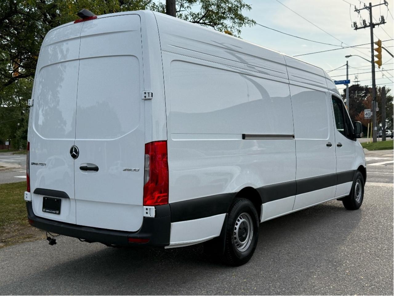 2025 Mercedes-Benz Sprinter Cargo Van 2500 170 LongWheel Base Divider B.Cam DriverAssist Photo