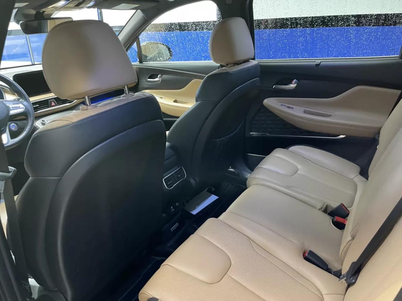 2023 Hyundai Santa Fe ULTIMATE CALLIGRAPHY / HUD / HTD,COOL SEATS / POWE Photo