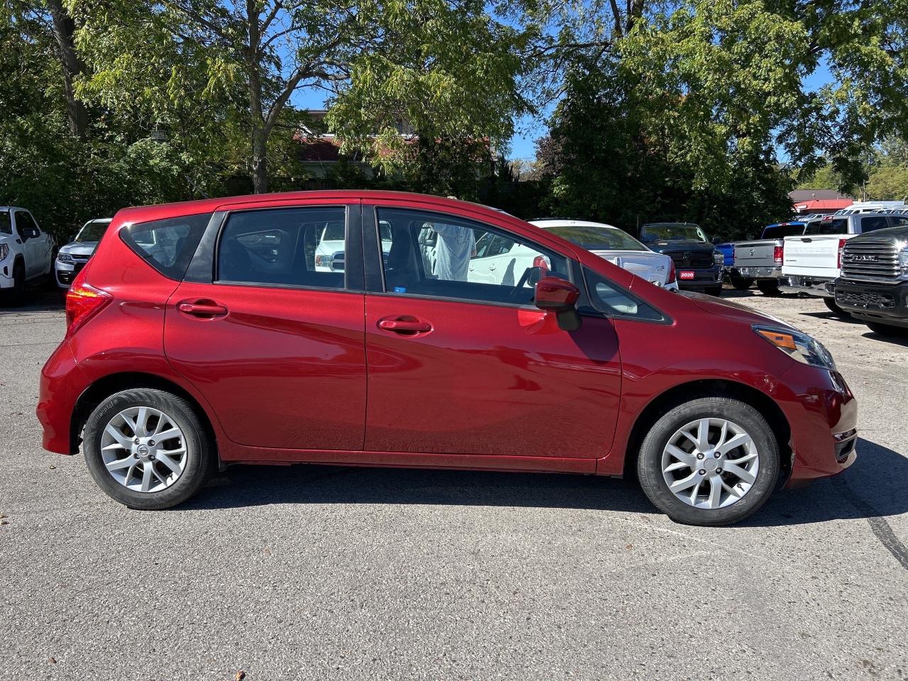 2019 Nissan Versa Note SV, HATCH BACK, GOOD MILEAGE, HEATED SEATS! Photo