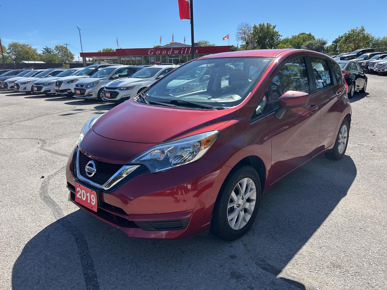 2019 Nissan Versa Note SV, HATCH BACK, GOOD MILEAGE, HEATED SEATS! Photo
