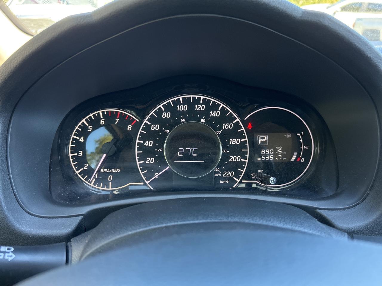 2019 Nissan Versa Note SV, HATCH BACK, GOOD MILEAGE, HEATED SEATS! Photo