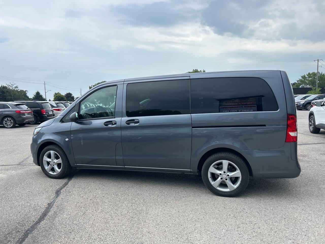 2016 Mercedes-Benz Metris Passenger Van 8 PASSENGER, POWER SLIDING DOORS, NAVIGATION! Photo