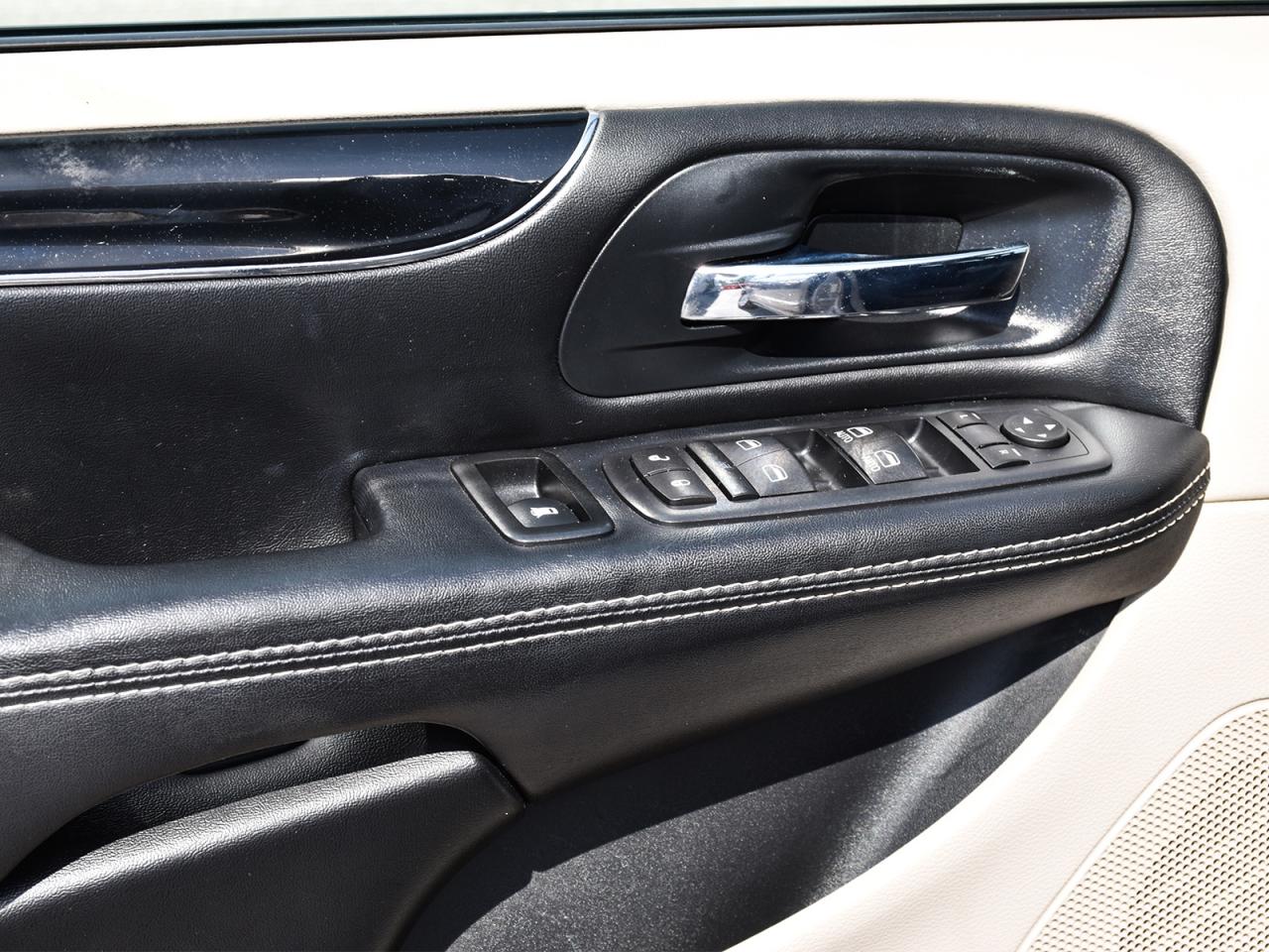 2016 Dodge Grand Caravan SXT Premium Plus ~Power Seat ~Rear Air ~Stow 'N Go Photo