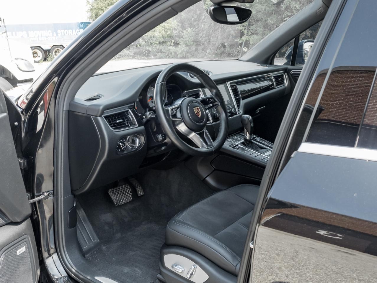 2017 Porsche Macan AWD S -Dealer Serviced-BOSE-Showroom Condition Photo