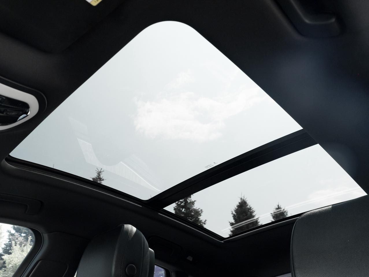 2017 Porsche Macan AWD S -Dealer Serviced-BOSE-Showroom Condition Photo