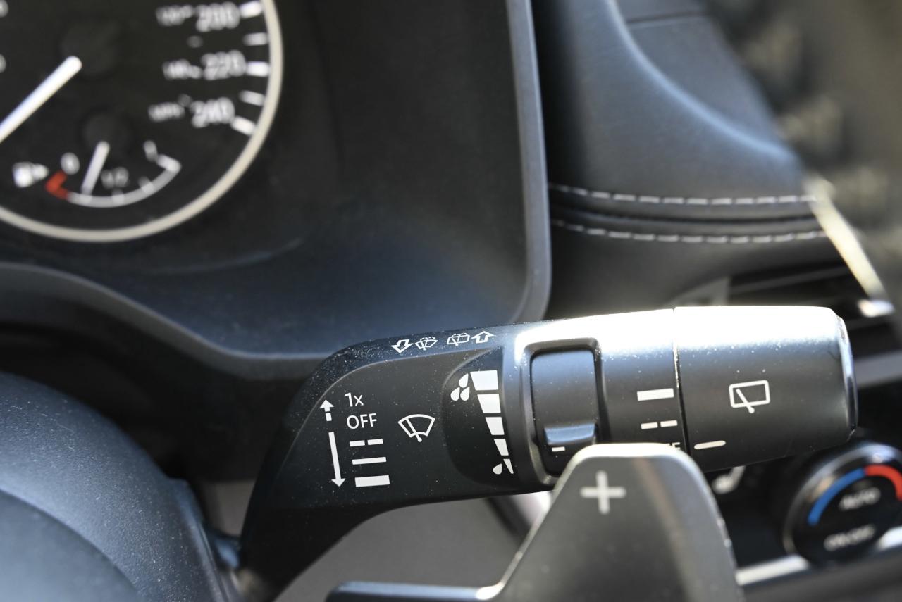 2023 Nissan Rogue S PKG, LOW KILO, NO ACCIDENTS, FULLY SERVICED Photo