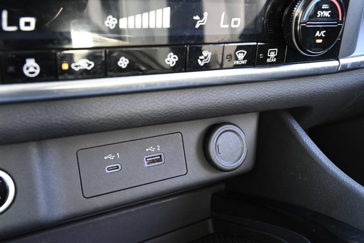 2023 Nissan Rogue S PKG, LOW KILO, NO ACCIDENTS, FULLY SERVICED Photo