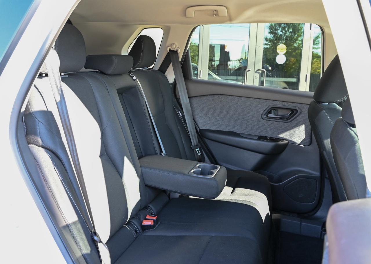 2023 Nissan Rogue S PKG, LOW KILO, NO ACCIDENTS, FULLY SERVICED Photo