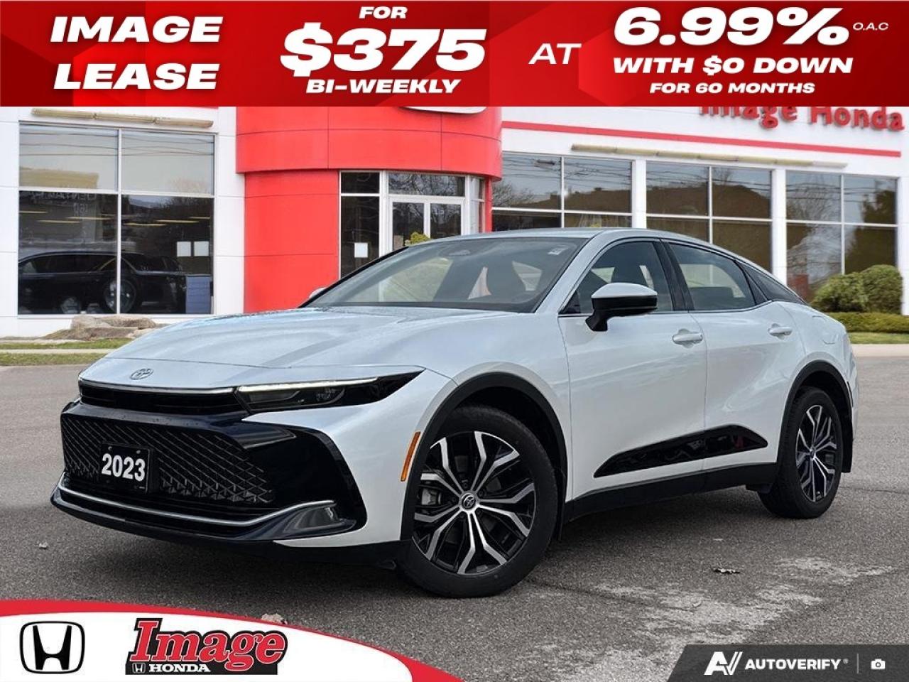 2023 Toyota Crown XLE HYBRID   SNOW TIRES INCLUDED   APPLE CARPLAY Photo0