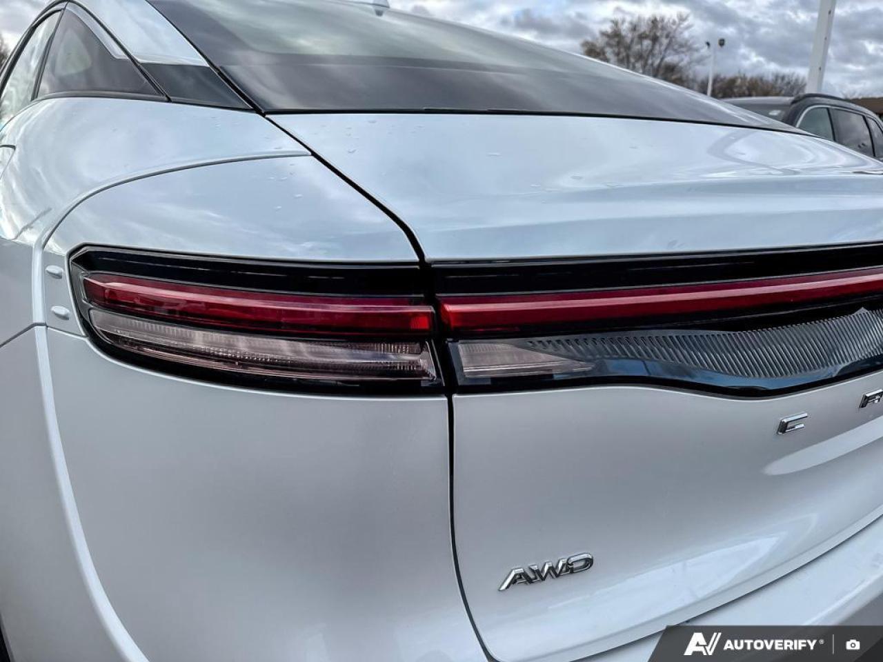 2023 Toyota Crown XLE HYBRID   SNOW TIRES INCLUDED   APPLE CARPLAY Photo