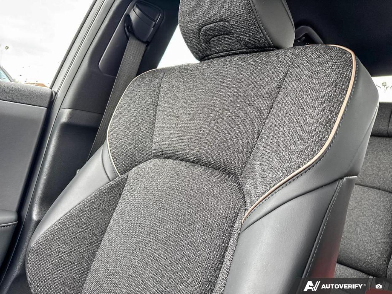 2023 Toyota Crown XLE HYBRID   SNOW TIRES INCLUDED   APPLE CARPLAY Photo